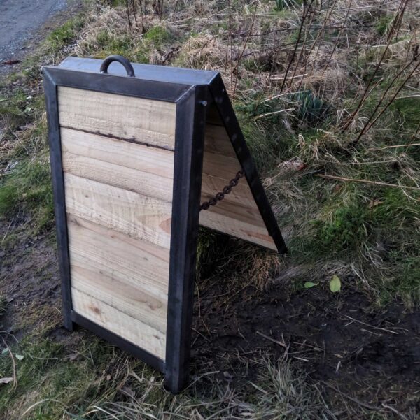 Cafe Barriers and Cafe Banners From Pennine Cafe Barriers - Pavement Signs